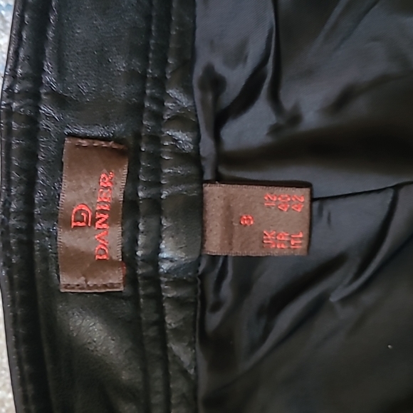 Wide Leg Cropped Leather Pants - Picture 3 of 10